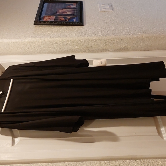 Secret Treasures Robe - Picture 6 of 10